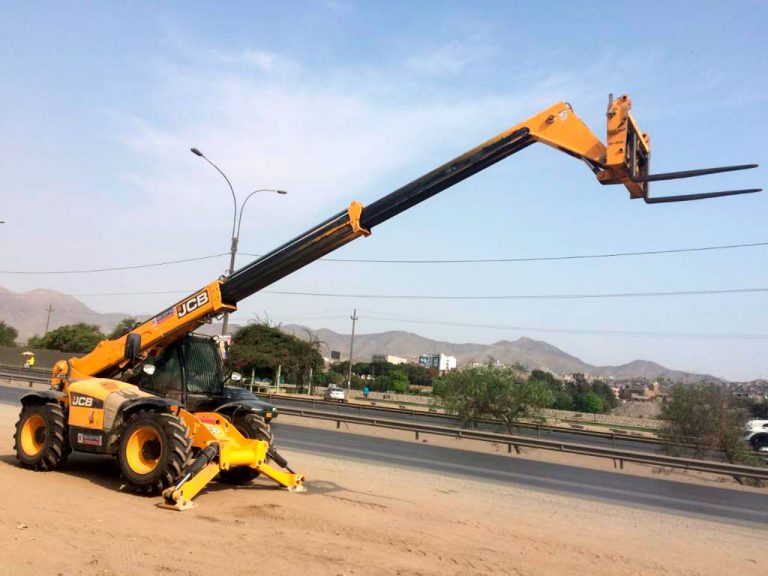 Alquiler de Telehander Corporación SRS Perú